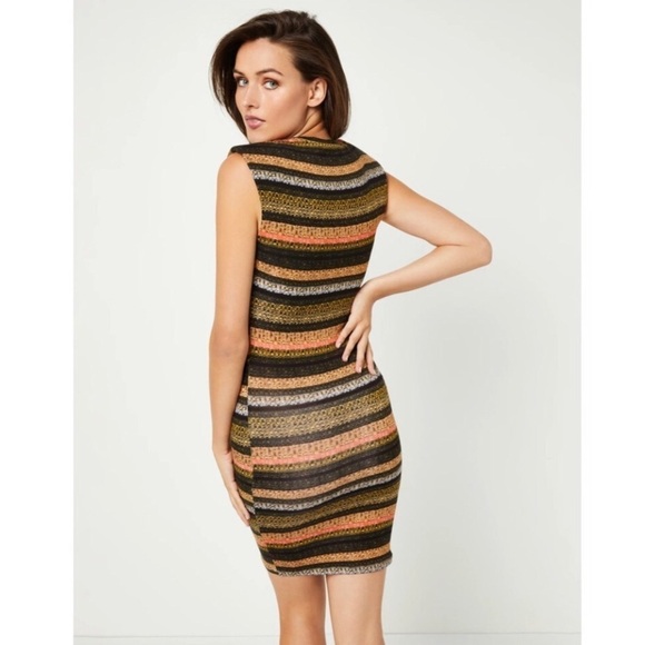 NWT! BCBGeneration Women's Knit Cap Sleeve Shoulder Pad Mini Dress - Size Small💛 - Picture 4 of 7